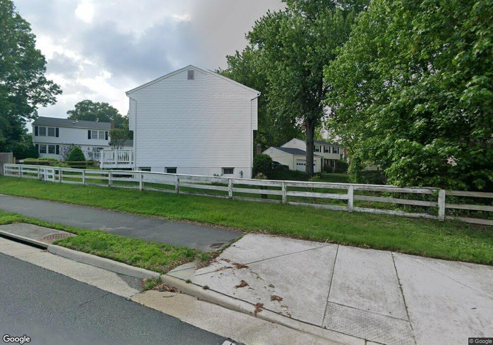 9909 Manet Rd, Burke, VA 22015 - photo 1