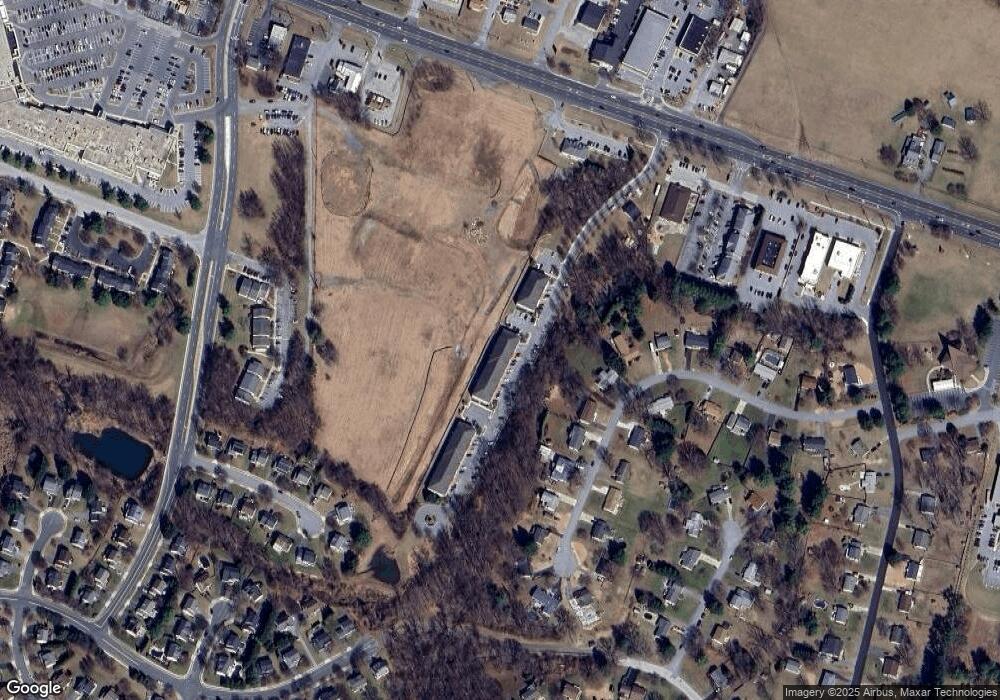 1595 Homeland Dr unit 3E, Sykesville, MD 21784 - photo 1