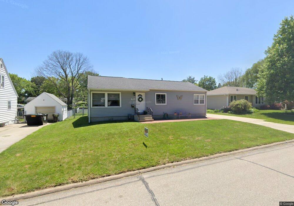 1516 W 7th St, Cedar Falls, IA 50613 - photo 1