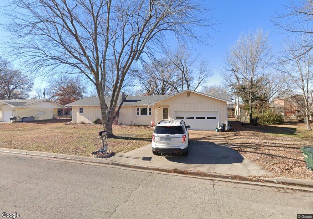 709 S 34th St, Parsons, KS 67357 - photo 1