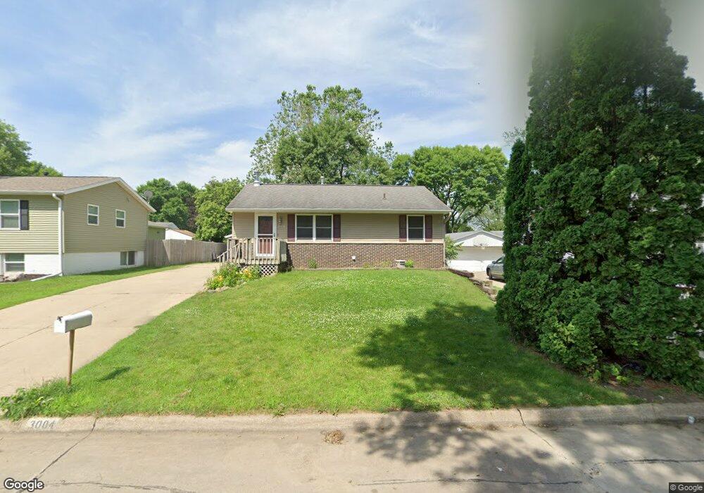 3004 Huxley Ln SW, Cedar Rapids, IA 52404 - photo 1