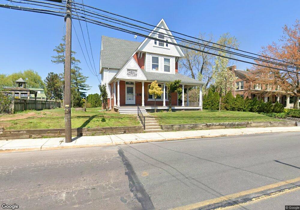 405 E Main St unit First Floor Apartmen, New Holland, PA 17557 - photo 1