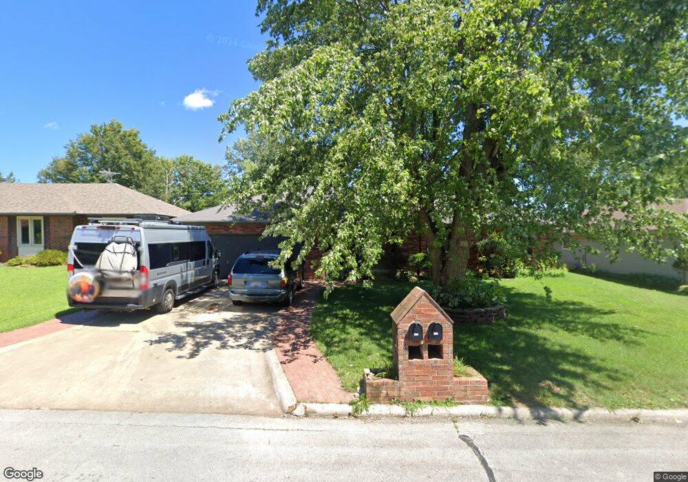 408 Hillcrest Ave, Nixa, MO 65714 - photo 1