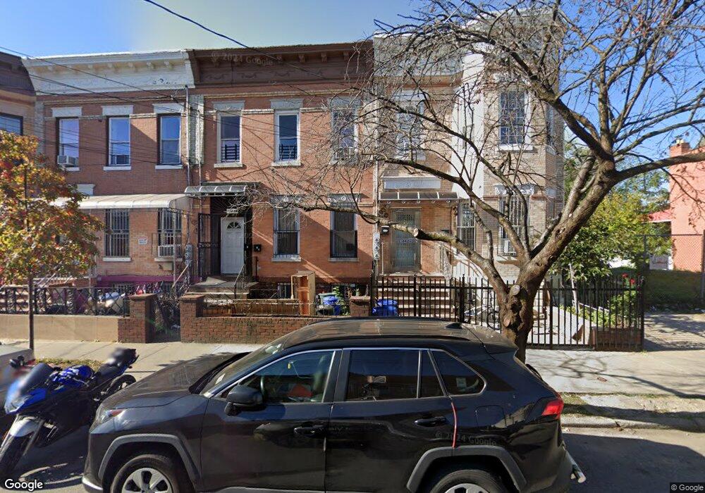 104-26 164th St, Jamaica, NY 11433 - photo 1