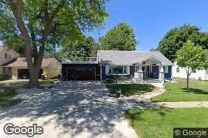 207 Broadway Dr, Eagle Grove, IA 50533