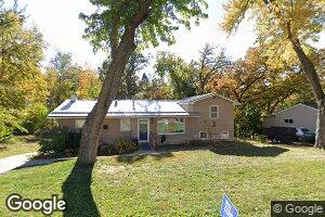 119 Oakwood Ave, Newton, IA 50208