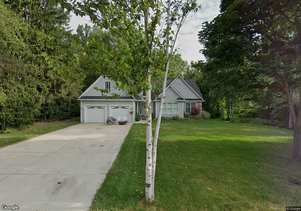 7052 Mather St, Waterford, MI 48327 - photo 1