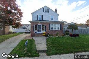48 Ausdale Rd, Cranston, RI 02910