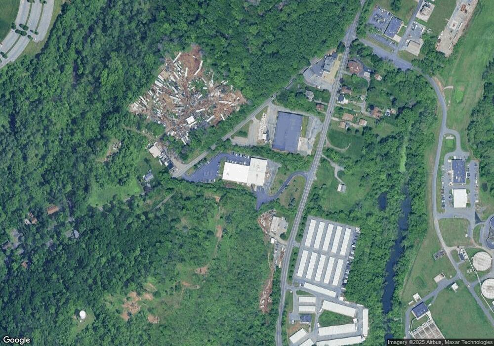 122 Mountain View Rd, Reading, PA 19607 - photo 1