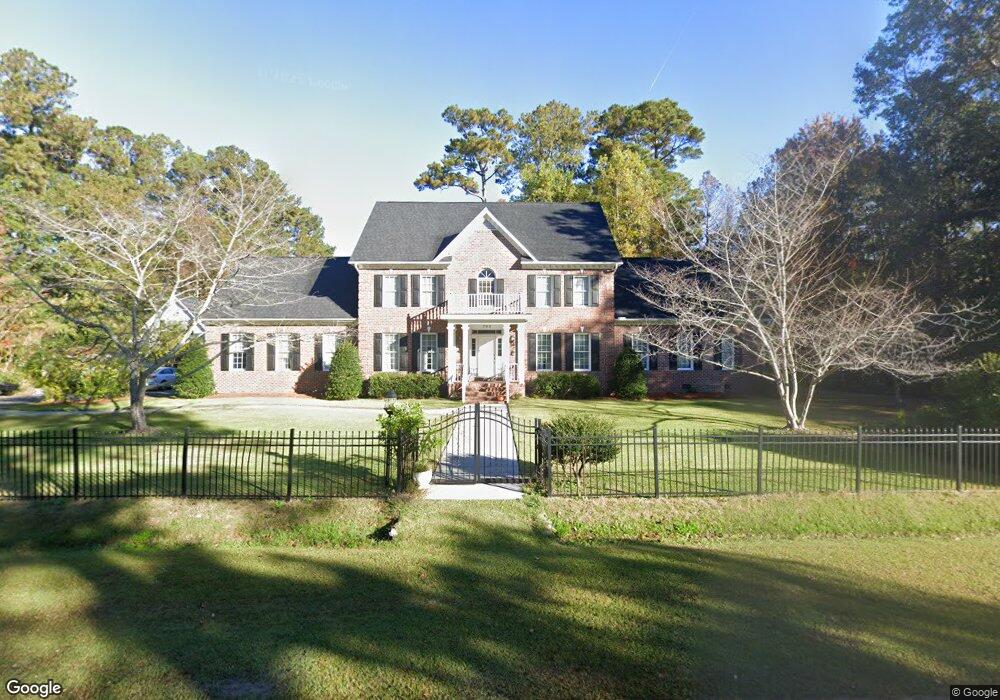 700 E Hayes St, Burgaw, NC 28425 - photo 1