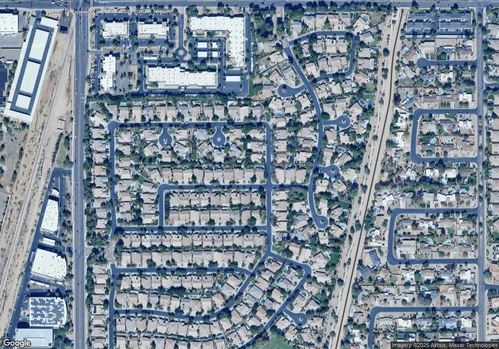 318 W Vinedo Ln, Tempe, AZ 85284 - photo 1