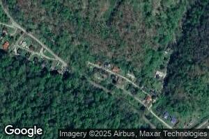 98 Labrador Dr, Hugheston, WV 25110
