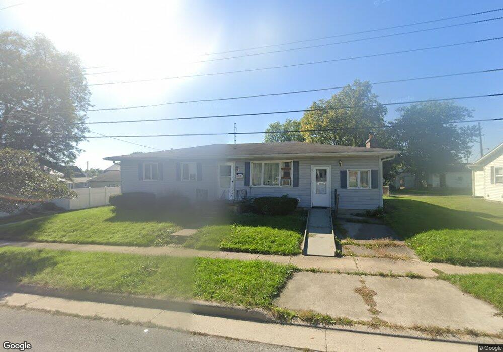 407 Van Buren St, Wapakoneta, OH 45895 - photo 1