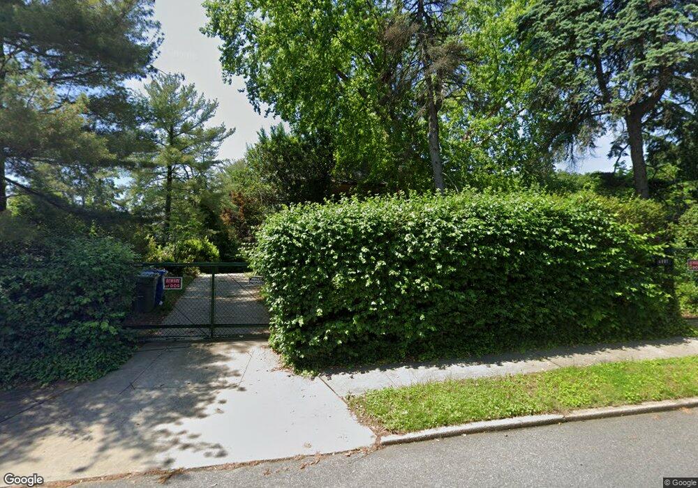 4601 Cedar Garden Rd, Baltimore, MD 21229 - photo 1