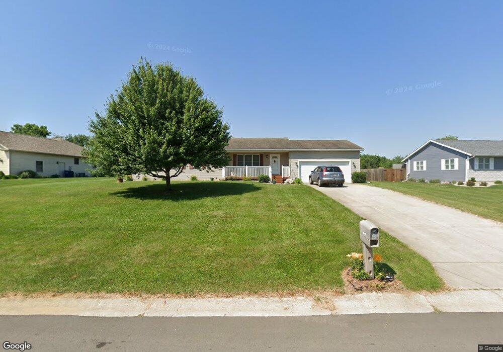 1648 N Crest View Dr, La Porte, IN 46350 - photo 1