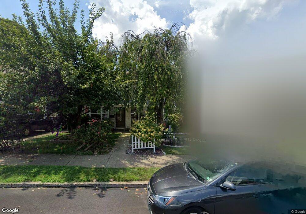 1525 Westwood Dr, Bethlehem, PA 18018 - photo 1