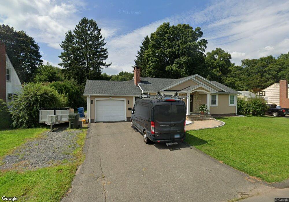 127 Schultz Rd, Berlin, CT 06037 - photo 1