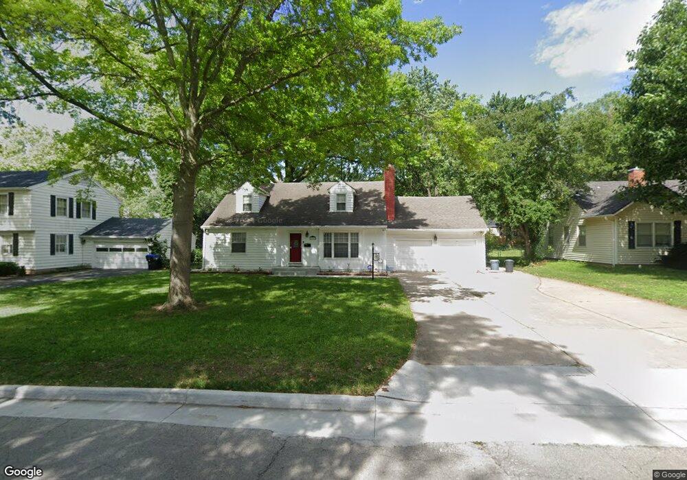 1933 SW Oakley Ave, Topeka, KS 66604 - photo 1