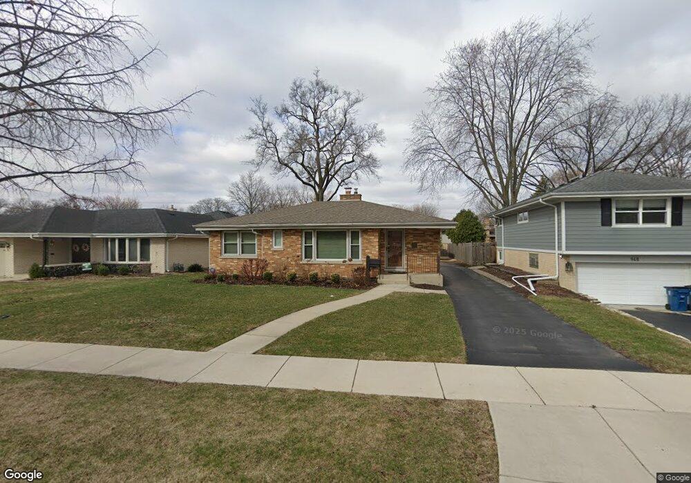 952 S Parkside Ave, Elmhurst, IL 60126 - photo 1