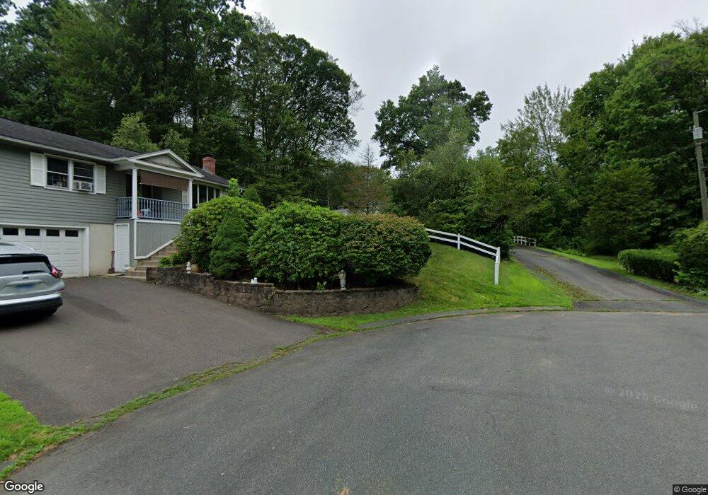 725 Overhill Dr, Suffield, CT 06078 - photo 1