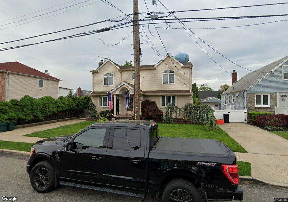 661 5th Place S, Garden City, NY 11530 - photo 1