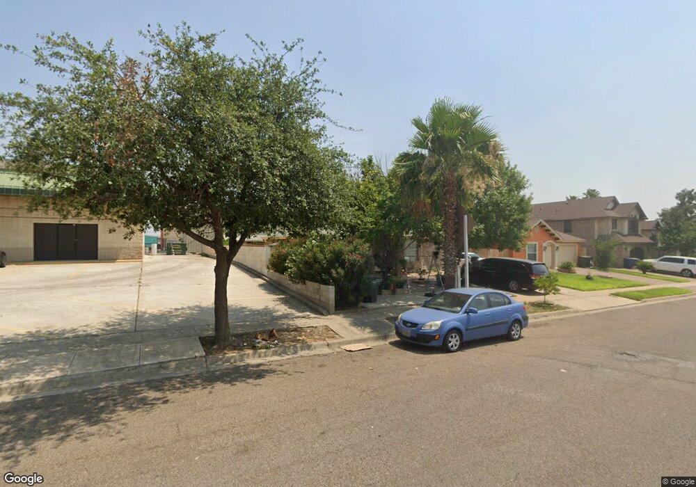 823 Wolf Creek Dr, Laredo, TX 78045 - photo 1