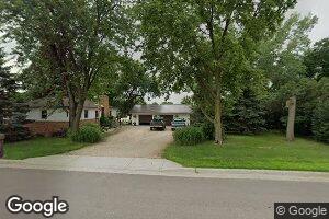 201 Bertha Ave S, Pipestone, MN 56164