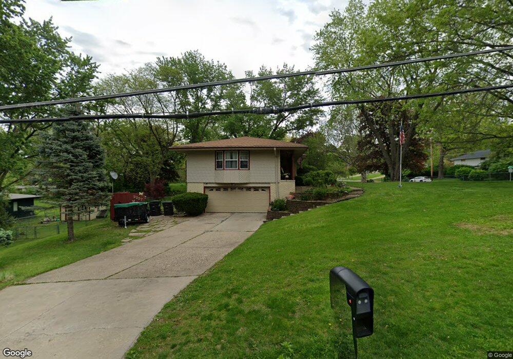 2227 Park Ave, Des Moines, IA 50321 - photo 1