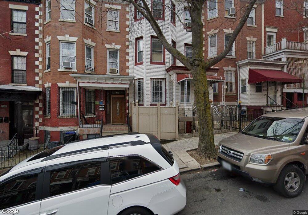 354 E 198th St, Bronx, NY 10458 - photo 1