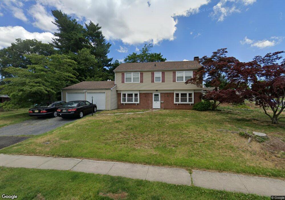 65 Ivanhoe Ln, Matawan, NJ 07747 - photo 1