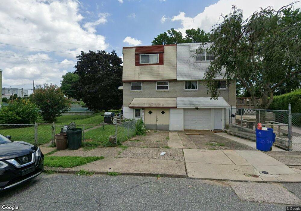 2865 Sebring Rd, Philadelphia, PA 19152 - photo 1