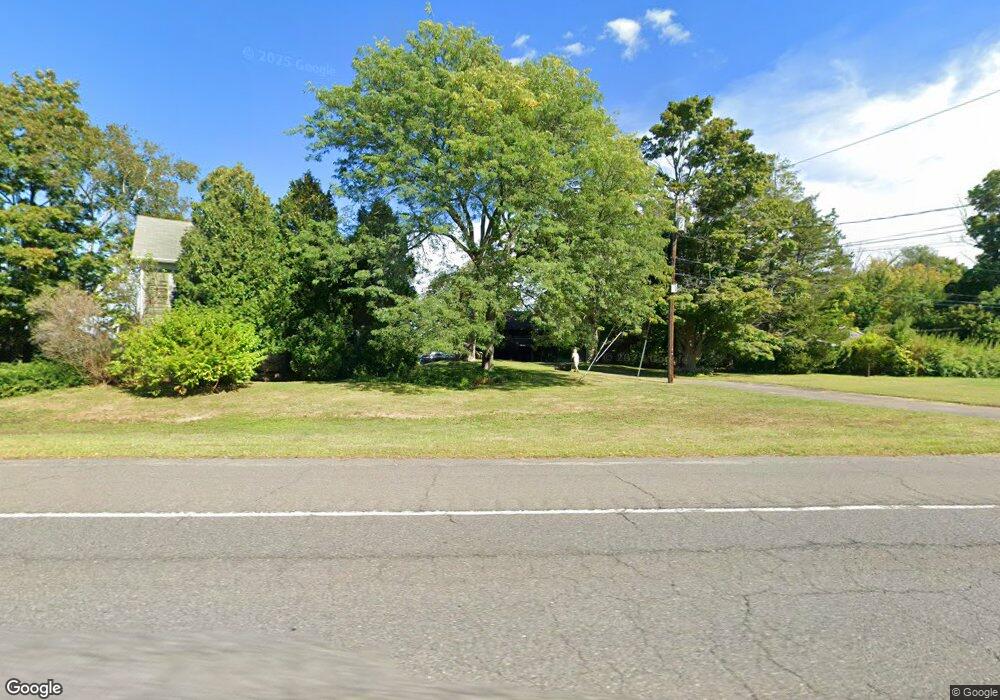 423 College Hwy, Southampton, MA 01073 - photo 1