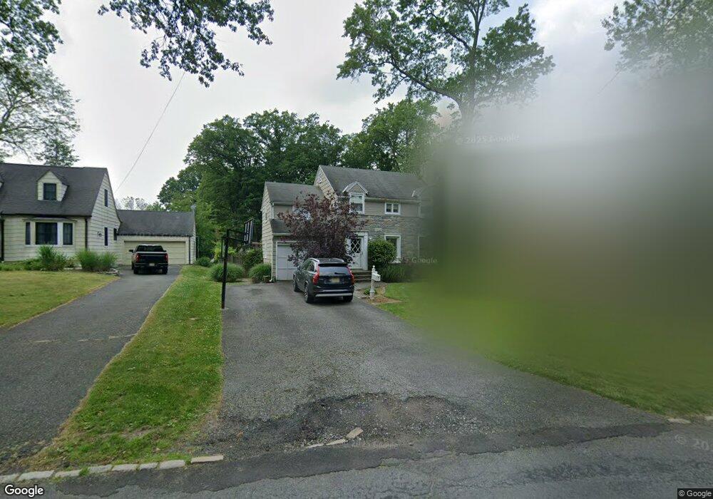 17 Deerfield Rd, Short Hills, NJ 07078 - photo 1