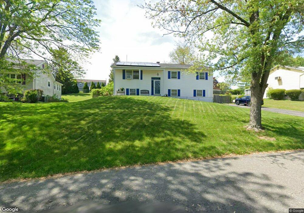 146 Riverview Dr, Fishkill, NY 12524 - photo 1