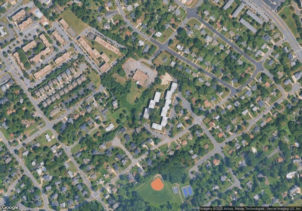 3714 N Rosser St unit 202, Alexandria, VA 22311 - photo 1