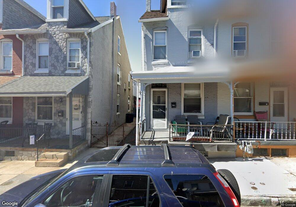 724 Pear St, Reading, PA 19601 - photo 1