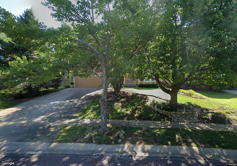 15805 Maple St, Overland Park, KS 66223 - photo 1