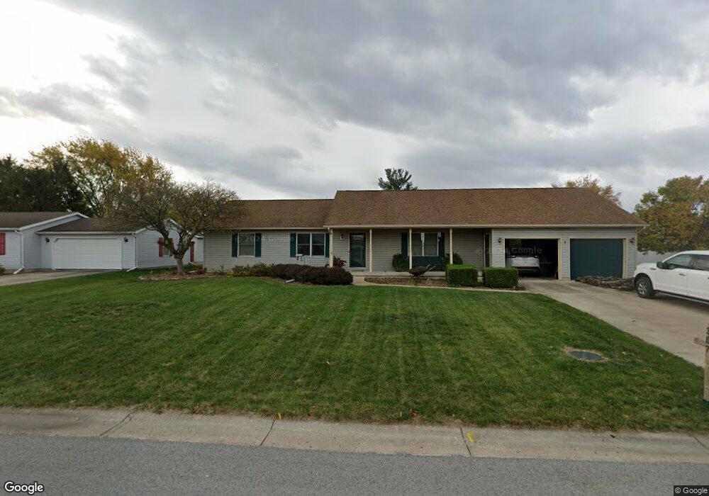 307 Dogwood Dr, Wapakoneta, OH 45895 - photo 1
