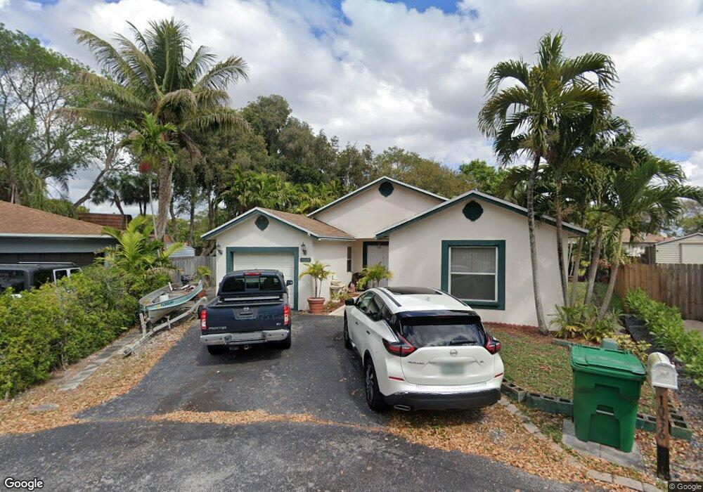 1036 SW 120th Ave, Davie, FL 33325 - photo 1