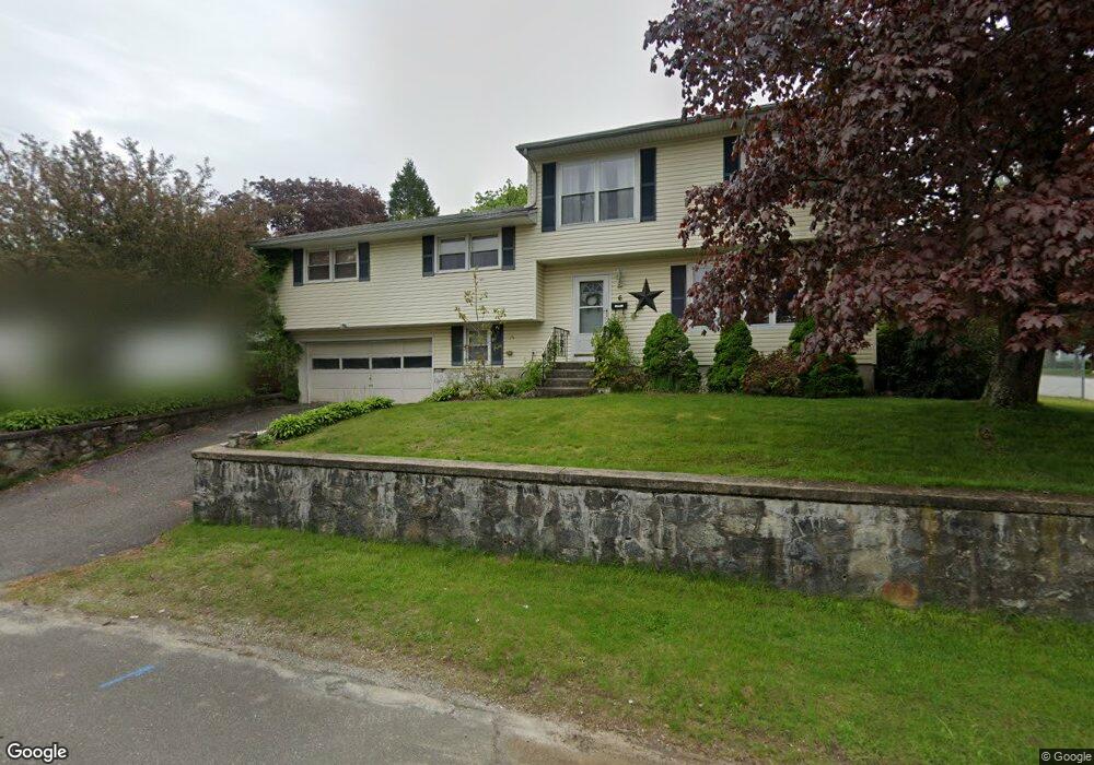 6 Windy Dr, Waterbury, CT 06705 - photo 1