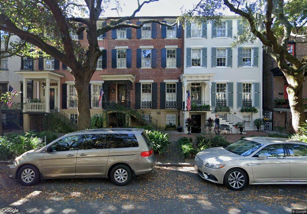 113 E Jones St, Savannah, GA 31401 - photo 1