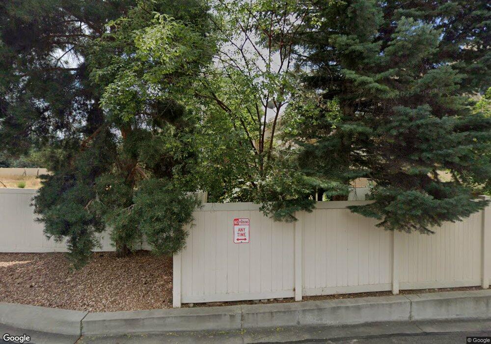 636 E Skylark Ln, Midvale, UT 84047 - photo 1