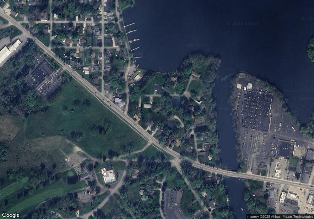 102 Conneauttee Dr, Edinboro, PA 16412 - photo 1