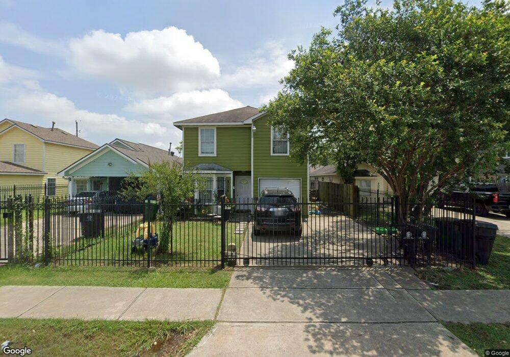 9006 Mcgallion Rd, Houston, TX 77022 - photo 1