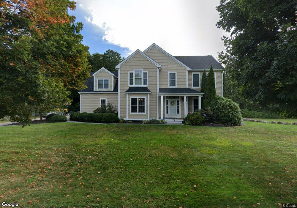 37 River Crest Dr, Pawcatuck, CT 06379 - photo 1