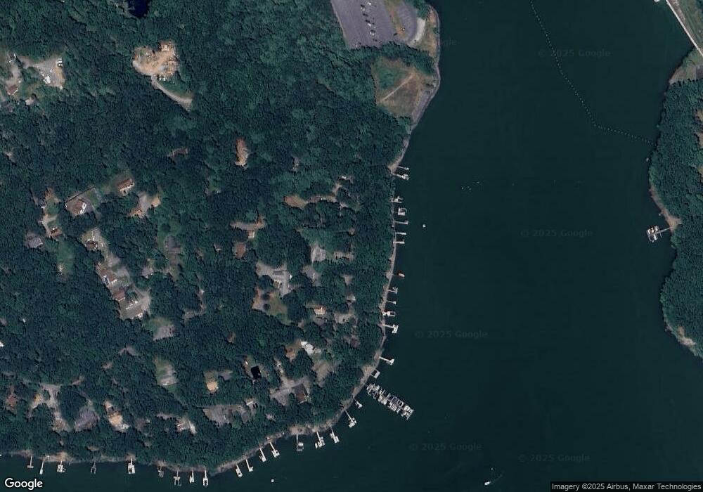 58 Lake Dr, Hawley, PA 18428 - photo 1