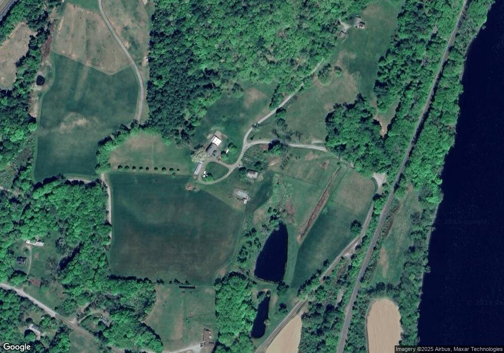 37 Aplin Way, Putney, VT 05346 - photo 1