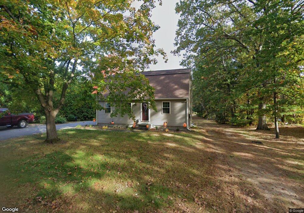 61 Phelps St, Easthampton, MA 01027 - photo 1