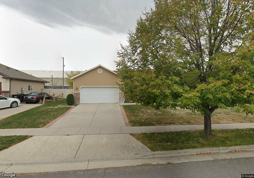 897 W 2225 S, Woods Cross, UT 84087 - photo 1