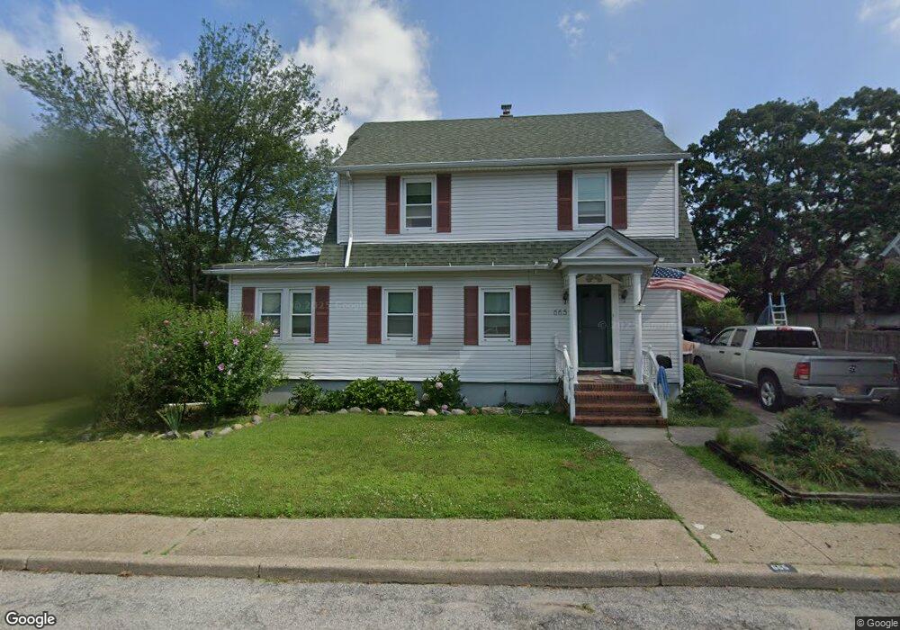 6 Koelbel Ct, Baldwin, NY 11510 - photo 1